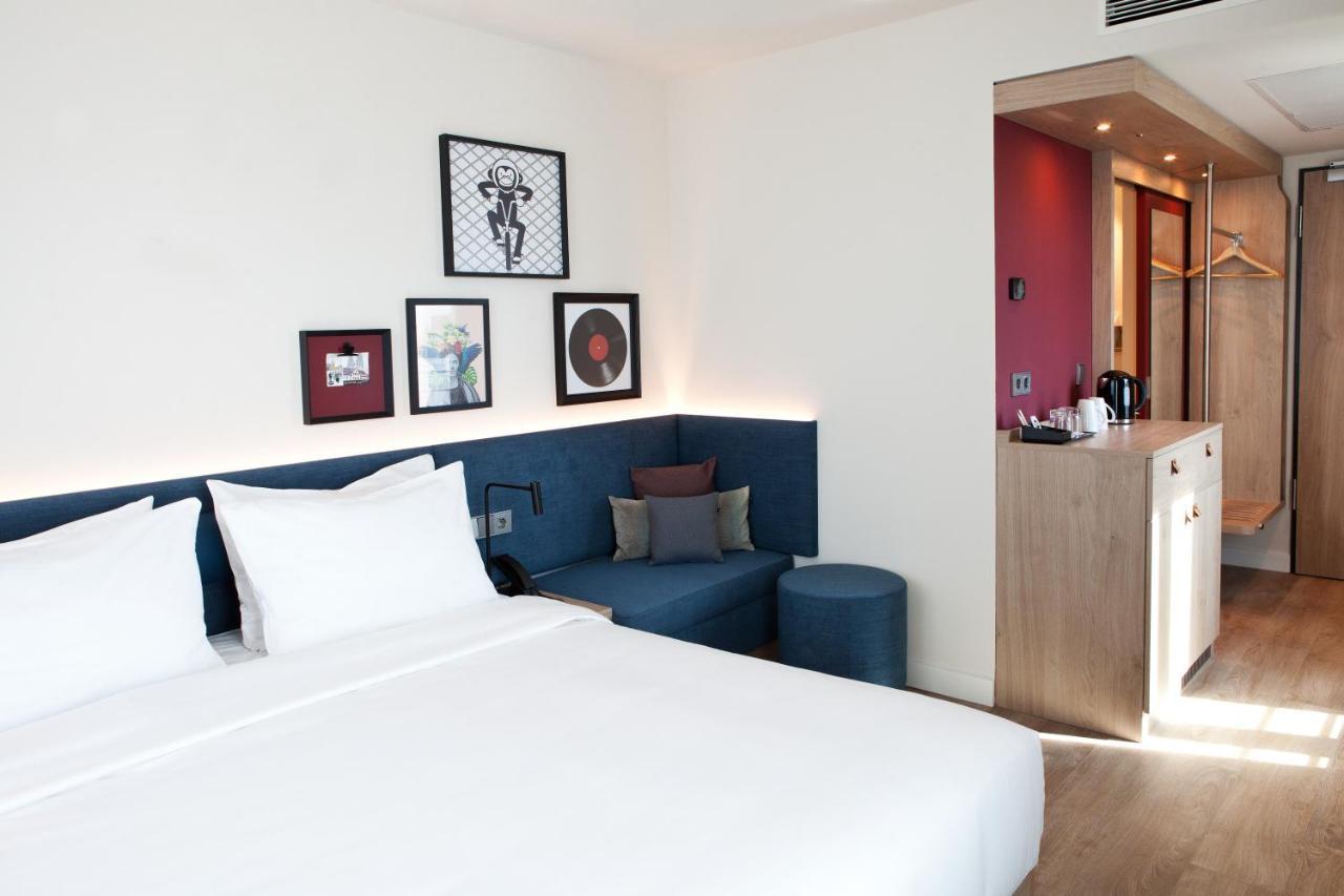 Hampton By Hilton Regensburg Hotel Bagian luar foto