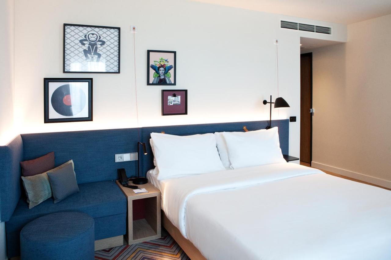 Hampton By Hilton Regensburg Hotel Bagian luar foto