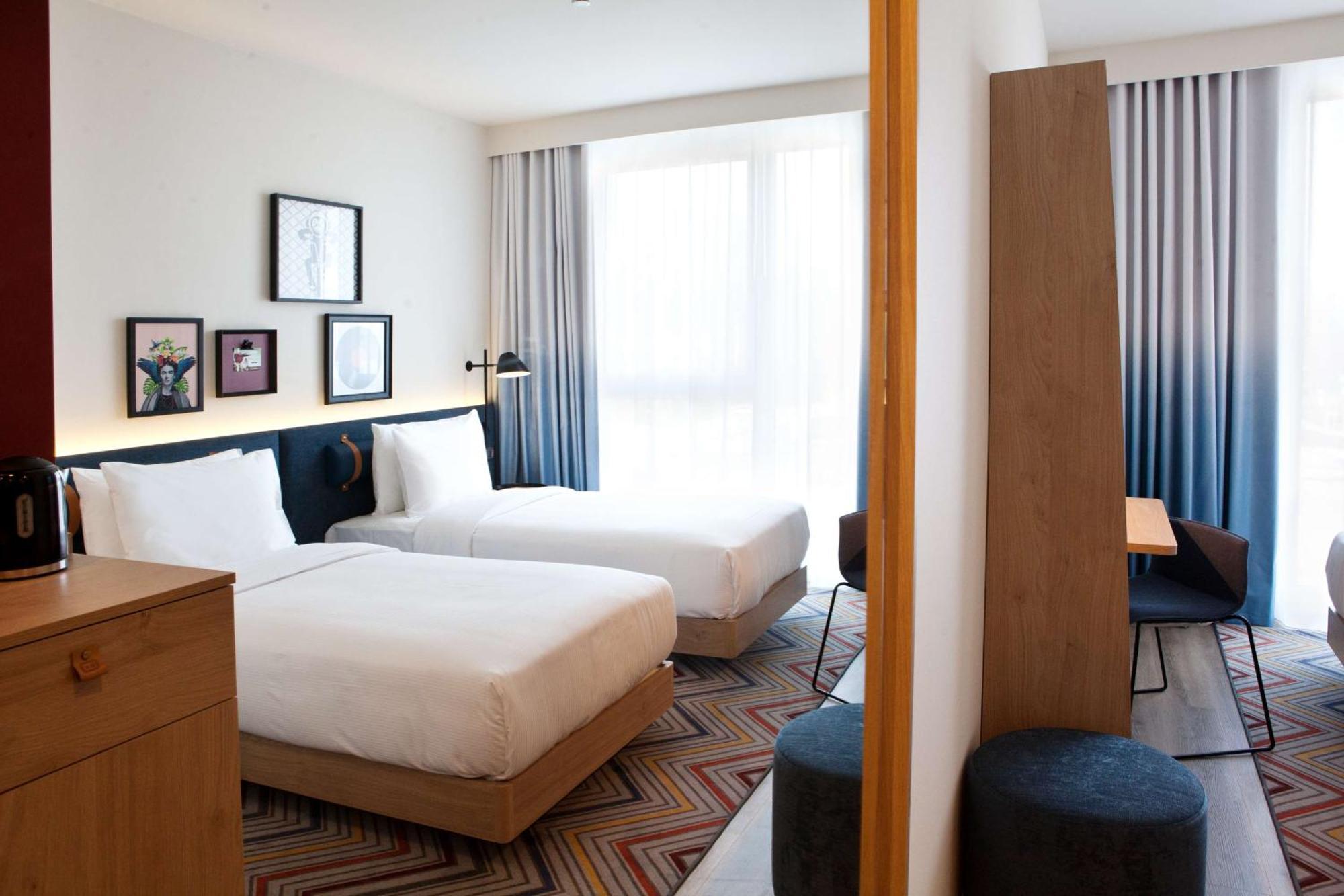 Hampton By Hilton Regensburg Hotel Bagian luar foto