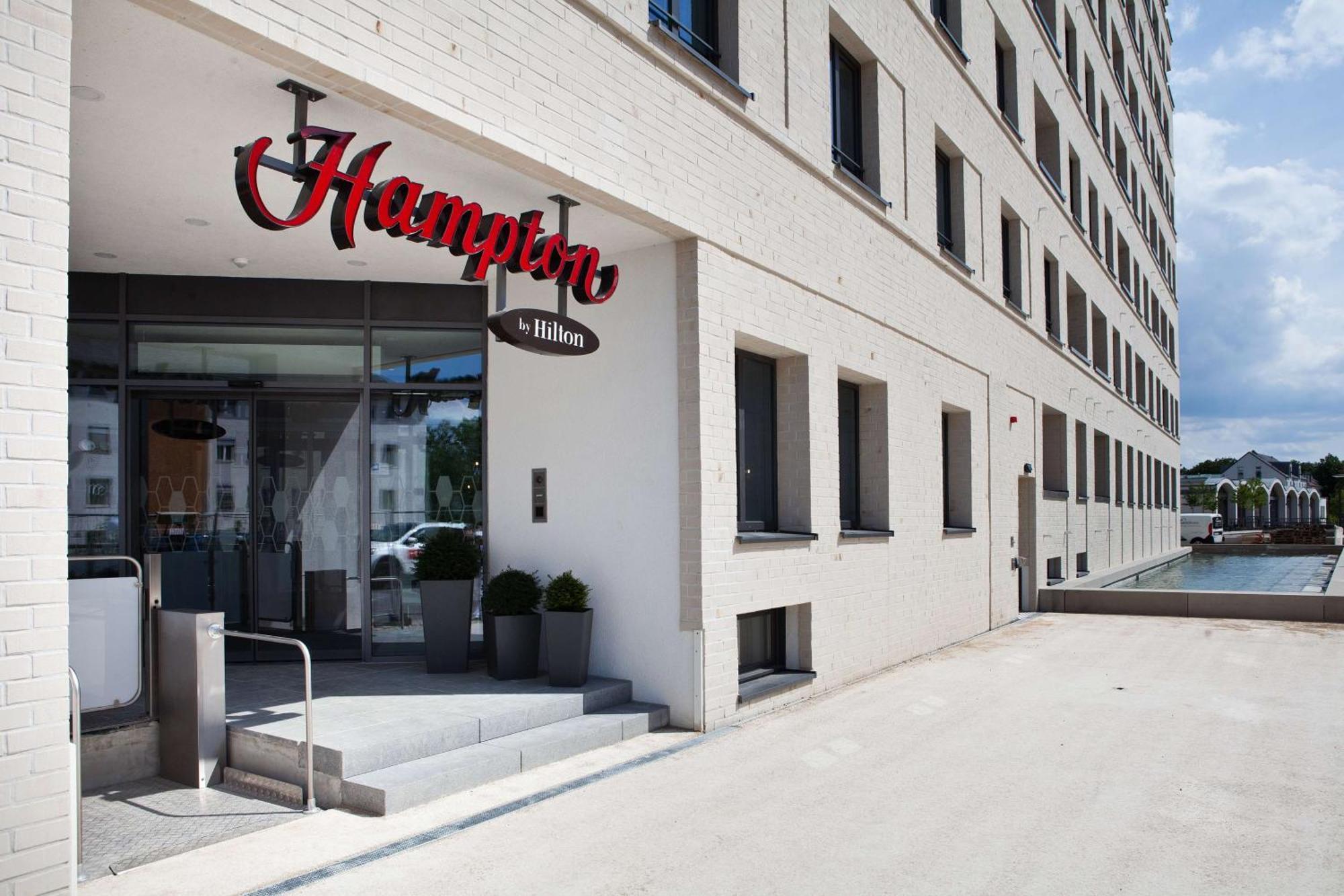 Hampton By Hilton Regensburg Hotel Bagian luar foto